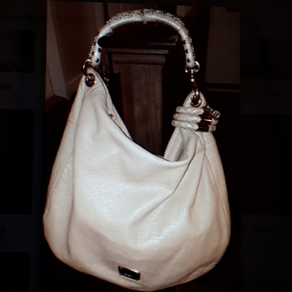 Jimmy Choo - Picture 2 of 4